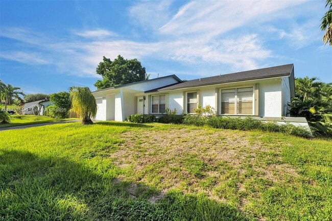 Building Photo - 8405 SW 181st Terrace