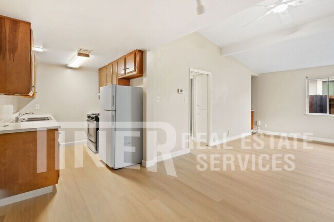 Building Photo - 4911 Douvan Ct