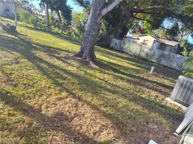 Building Photo - 2828 Central Ave