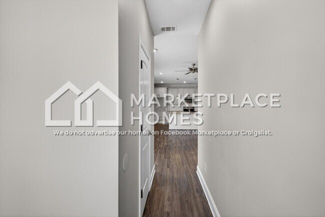 Building Photo - 134 Barbara St