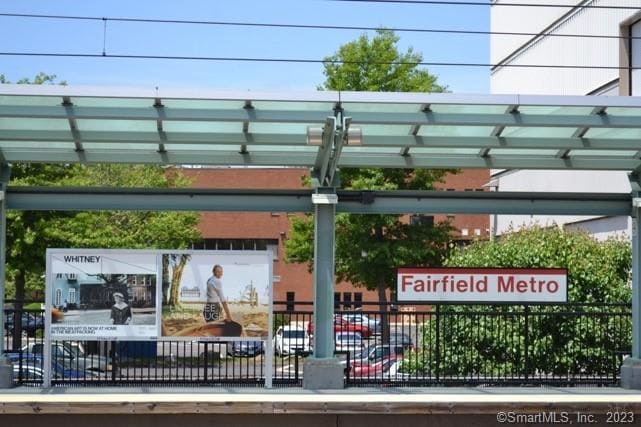 Building Photo - 33 Circular Ave