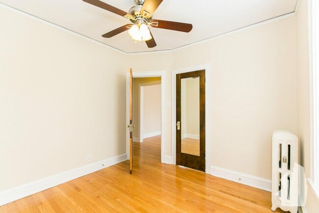 Building Photo - 4861 N Paulina St