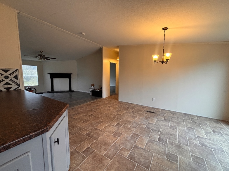 Building Photo - 3336 Rooster Ln