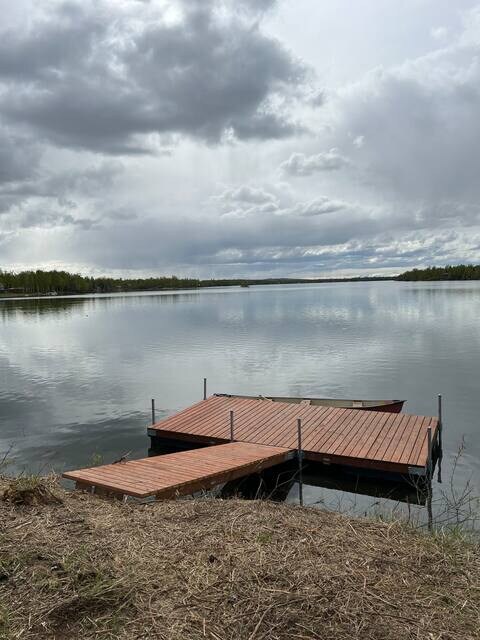 Building Photo - 530 S Lake St