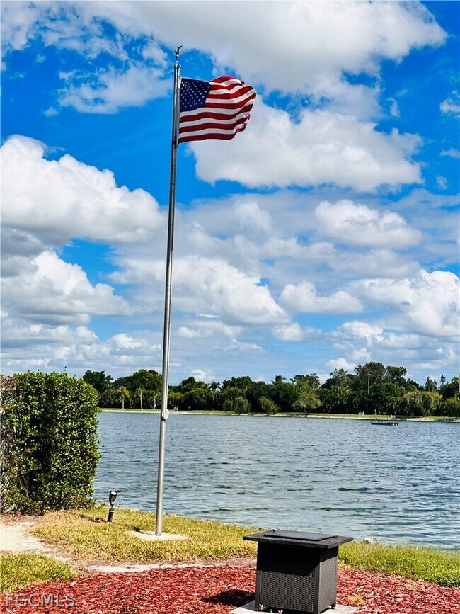 Building Photo - 9540 Green Cypress Ln