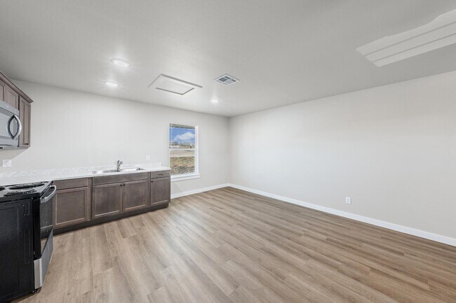 Building Photo - 113 Thomas St