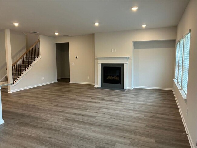 Building Photo - 6907 Winchester Pl