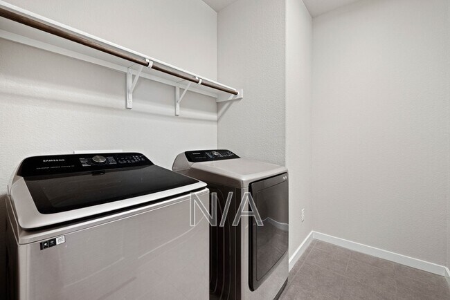Building Photo - 300 Ancellotta Wy