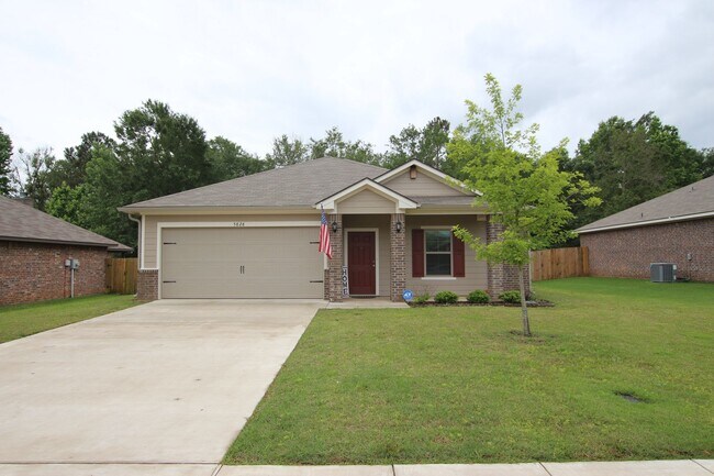 Building Photo - Cozy 4 Bedroom2 Bath Home in West Tyler!