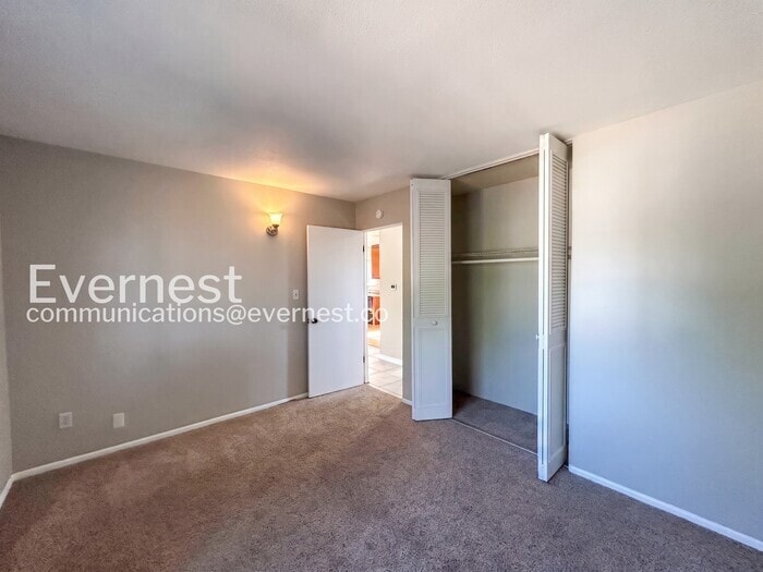 Building Photo - 4096 Colony Hills Cir