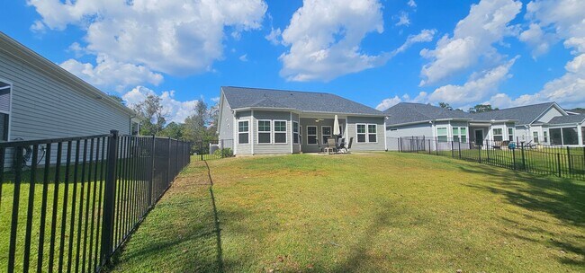 Building Photo - Glenmoor-Conway SC