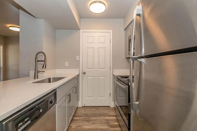Kitchen 2 - 301 Greenville