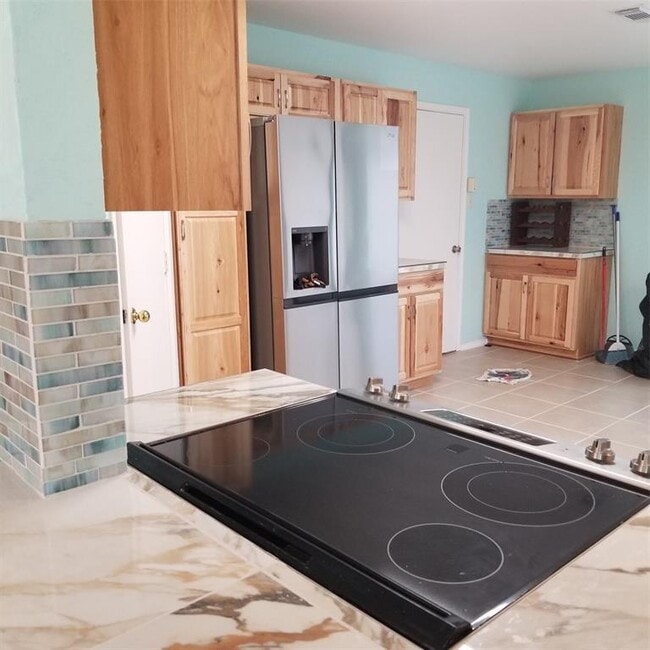 Building Photo - 6206 Verde Valley Dr