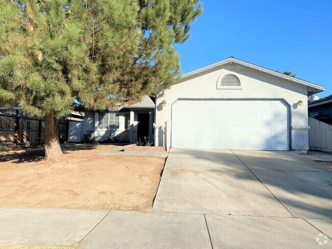 Building Photo - 350 La Mesa Ct