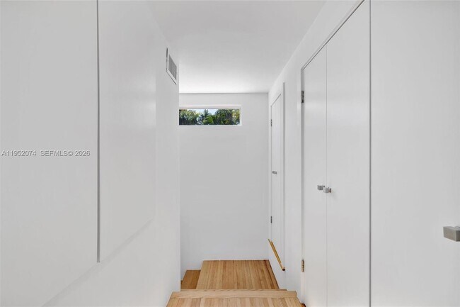 Building Photo - 1430 Baracoa Ave