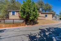 Building Photo - Three Bedroom Ione Home