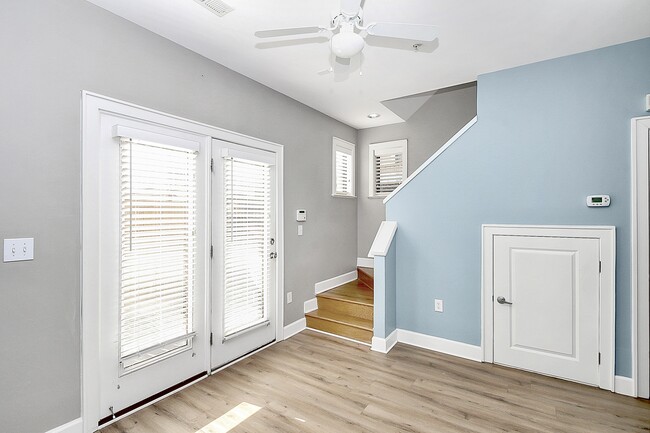 Building Photo - 608 Garden District Dr