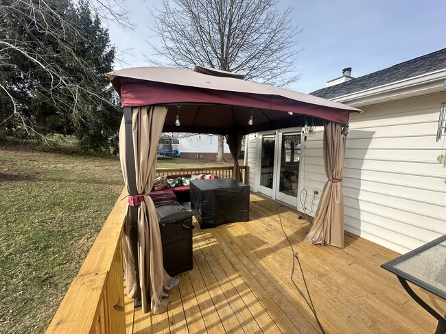 New deck. Current tenant will sell the canopy at a discount - 35 Cullen Ct