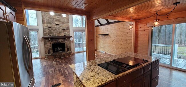 Building Photo - 151 Bollinger Rd