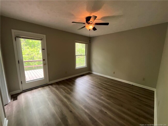 Building Photo - 929 Kennesaw Dr
