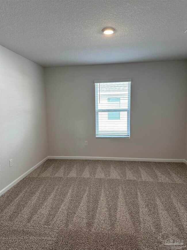 Building Photo - 5948 Laurel Oak Dr