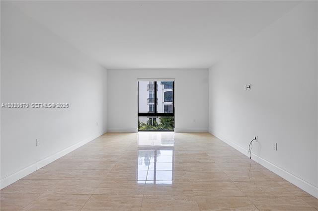 Building Photo - 1600 S Bayshore Ln