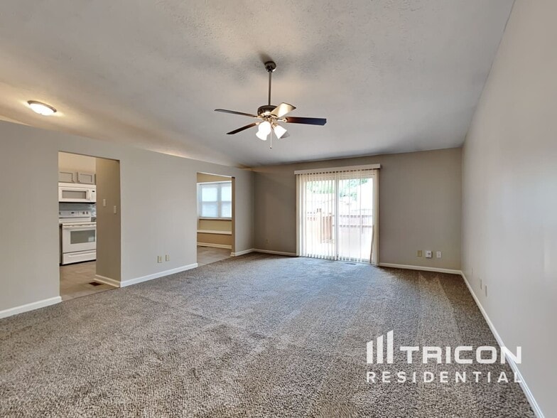 Building Photo - 7436 Glensford Dr