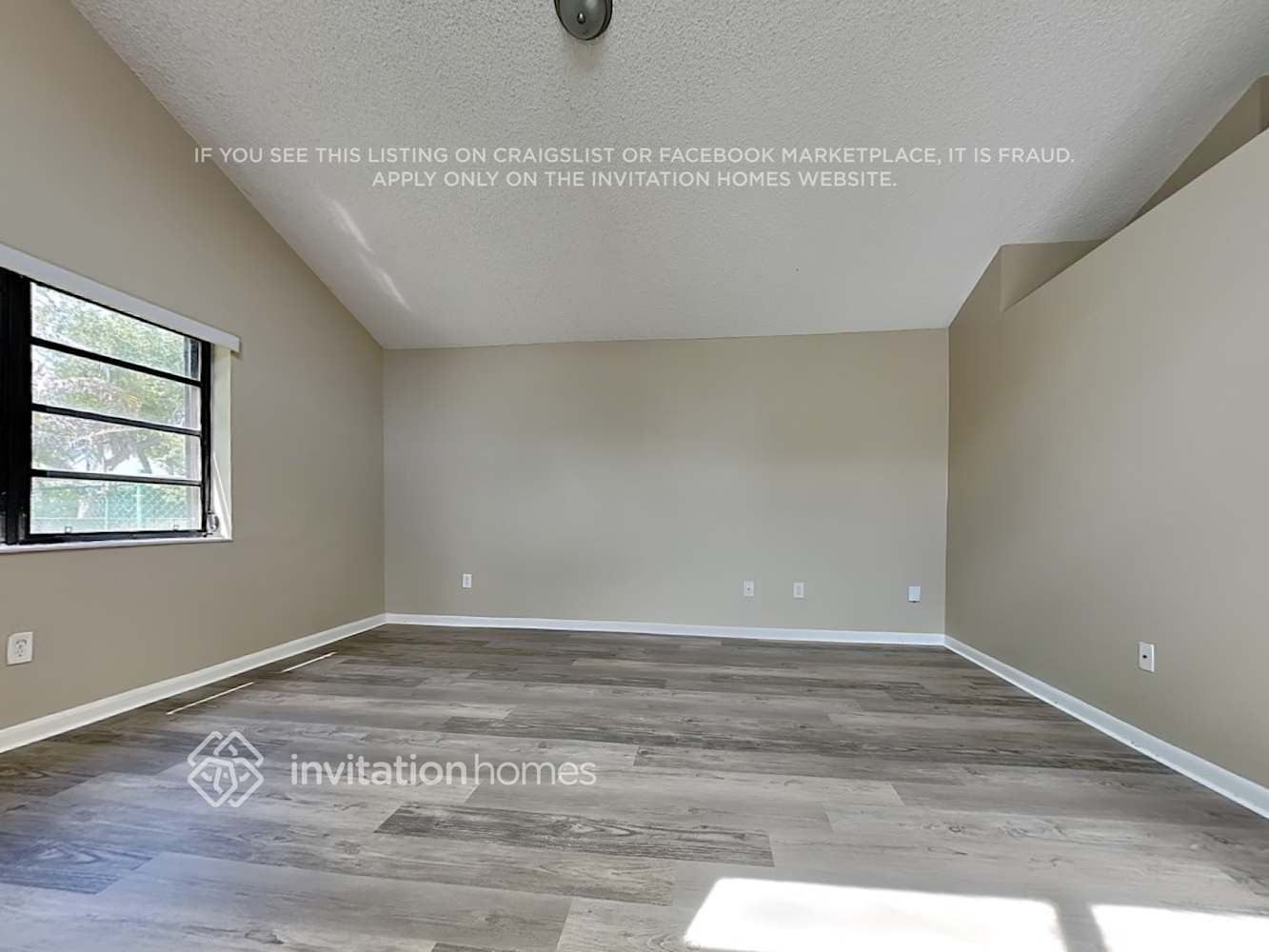 Building Photo - 8600 SW 140th Terrace