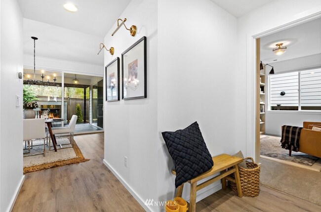 Building Photo - Designer 4-Bedroom Home with Covered Outdoor Living in Lake Stevens