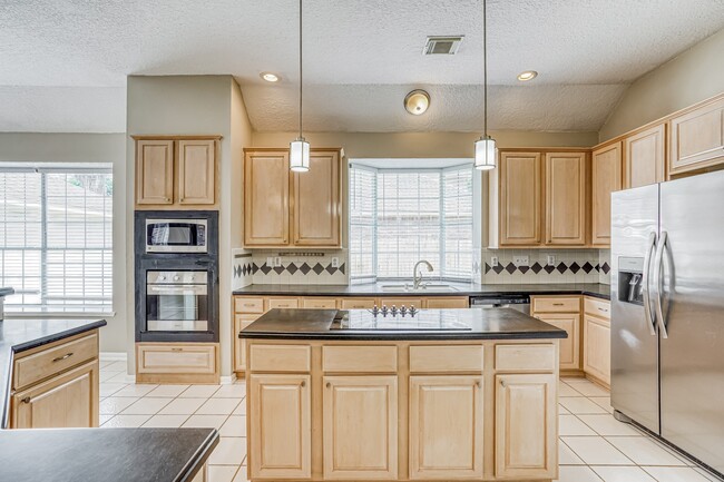 Building Photo - 4022 N Dawn Cypress Ct