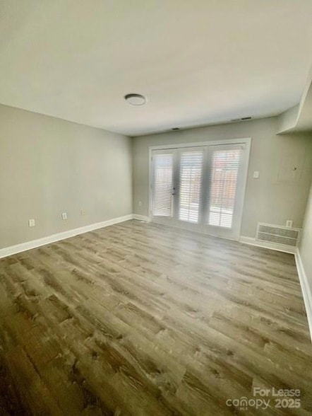 Building Photo - 1201 Green Oaks Ln