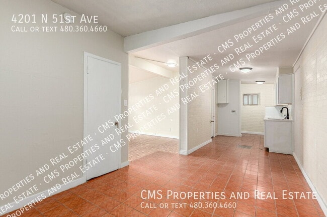 Building Photo - 4201 N 51st Ave