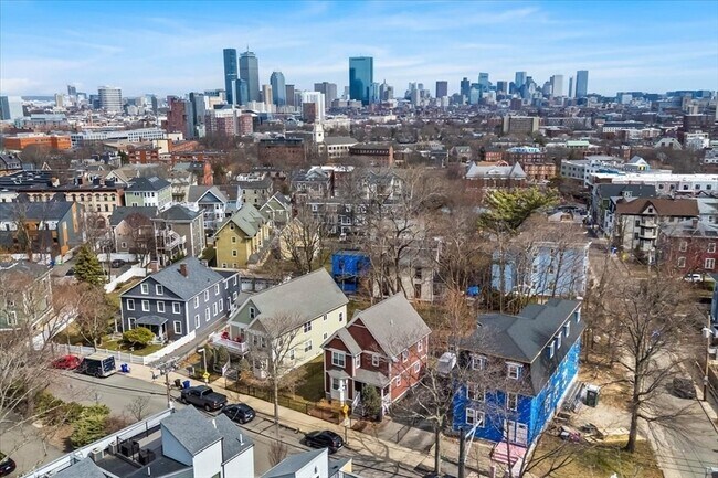 Building Photo - 77 Cedar St