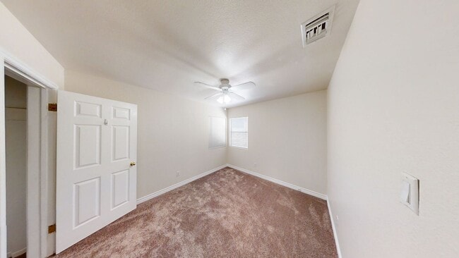 Building Photo - 11942 Douglas St