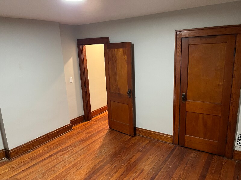 Building Photo - 221-223-223 S State St