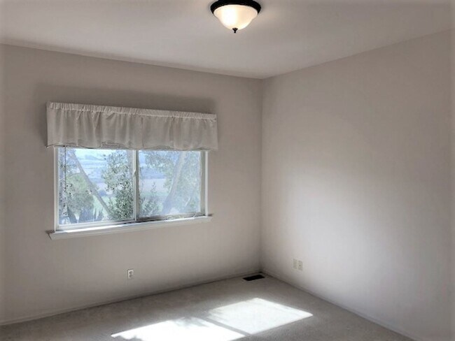 Building Photo - 6006 Los Osos Valley Rd