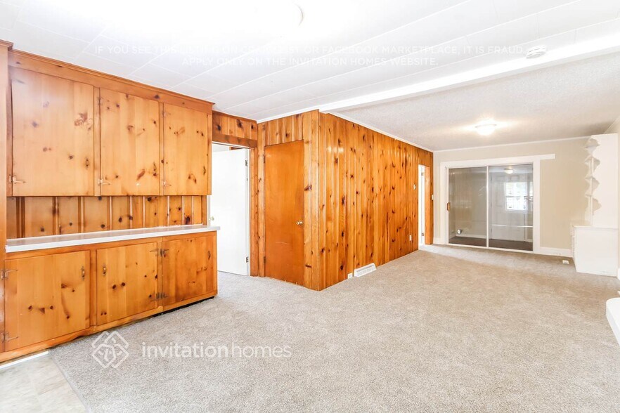 Building Photo - 2209 Ln St
