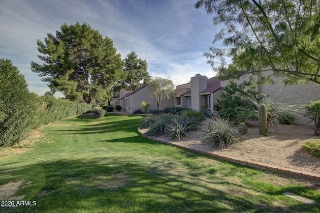 Building Photo - 7340 N Vía Camello Del Norte