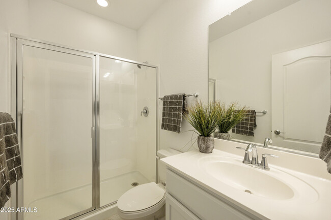 Building Photo - 5854 S Del Rancho