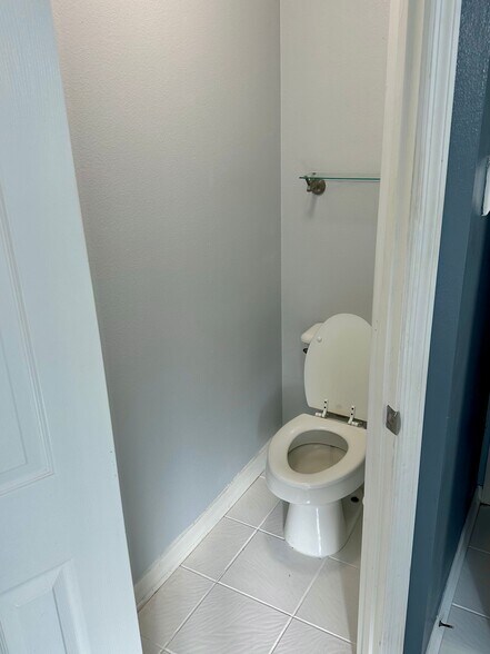 Building Photo - 10209 Rivers Trail Dr