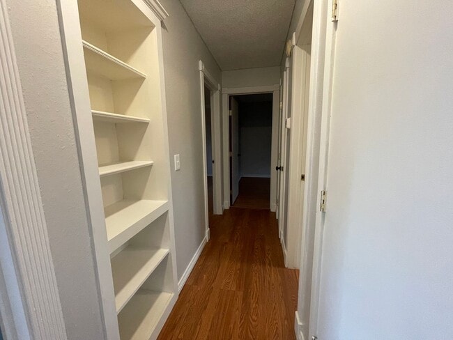 Building Photo - Edmond Rental