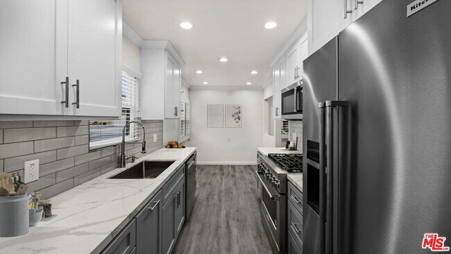 Building Photo - 6311 S La Tijera Blvd