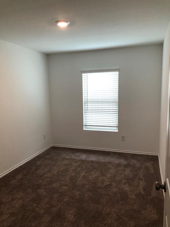 Building Photo - 11067 N Lake Mist Ln
