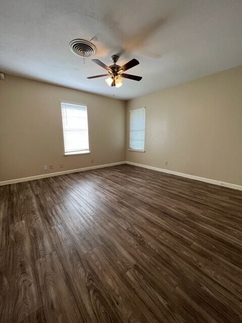 Building Photo - 4314 Driftwood Pl