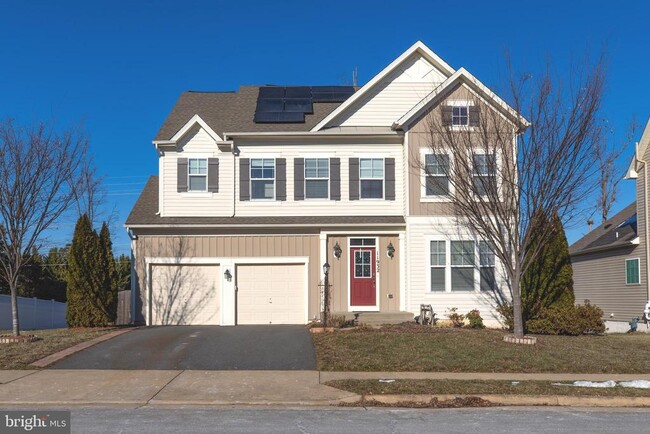 Primary Photo - 11932 Blue Violet Way