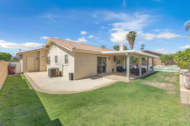Building Photo - 79200 Violet Ct