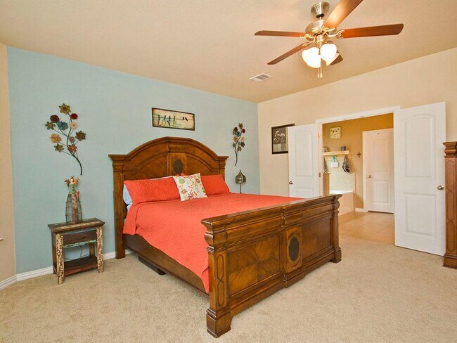 Building Photo - 20920 Windmill Ranch Ave