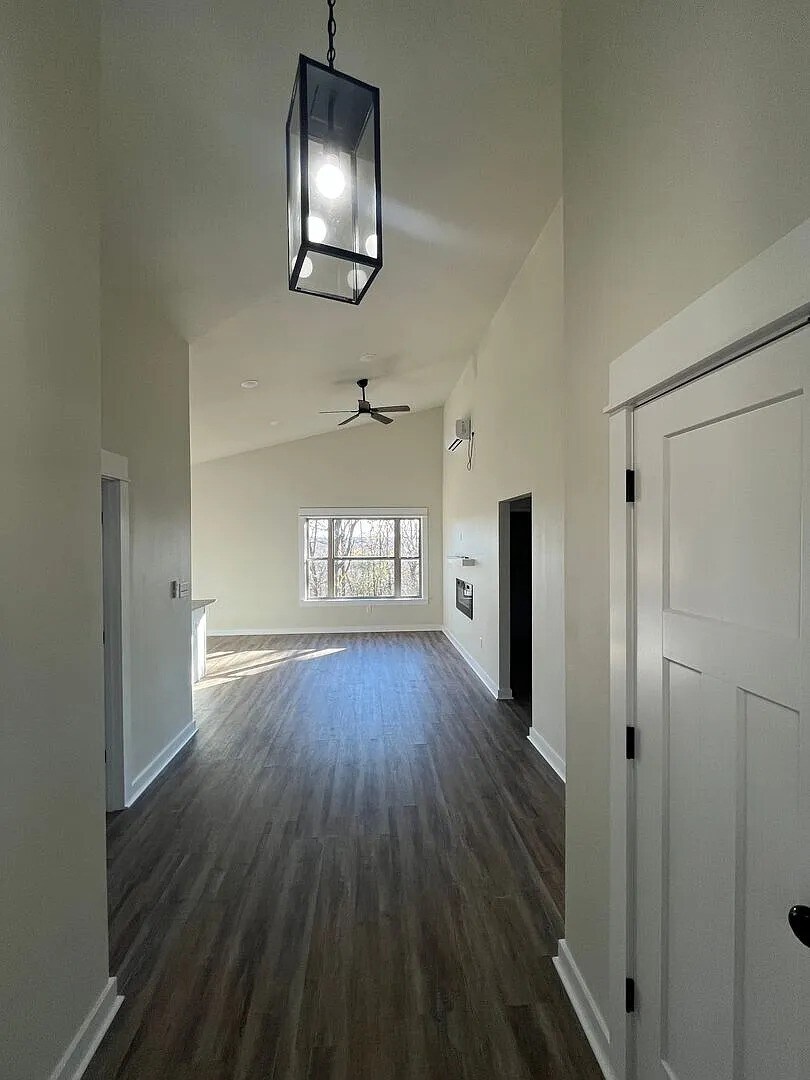 Building Photo - 7002 Old Tom Box Rd