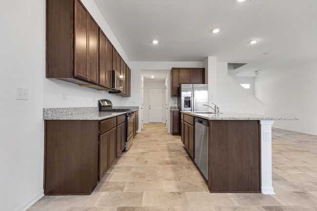 Building Photo - 4482 Chelsea Mnr Cir