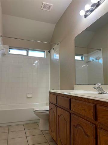 Building Photo - 3783 Musketeer Dr